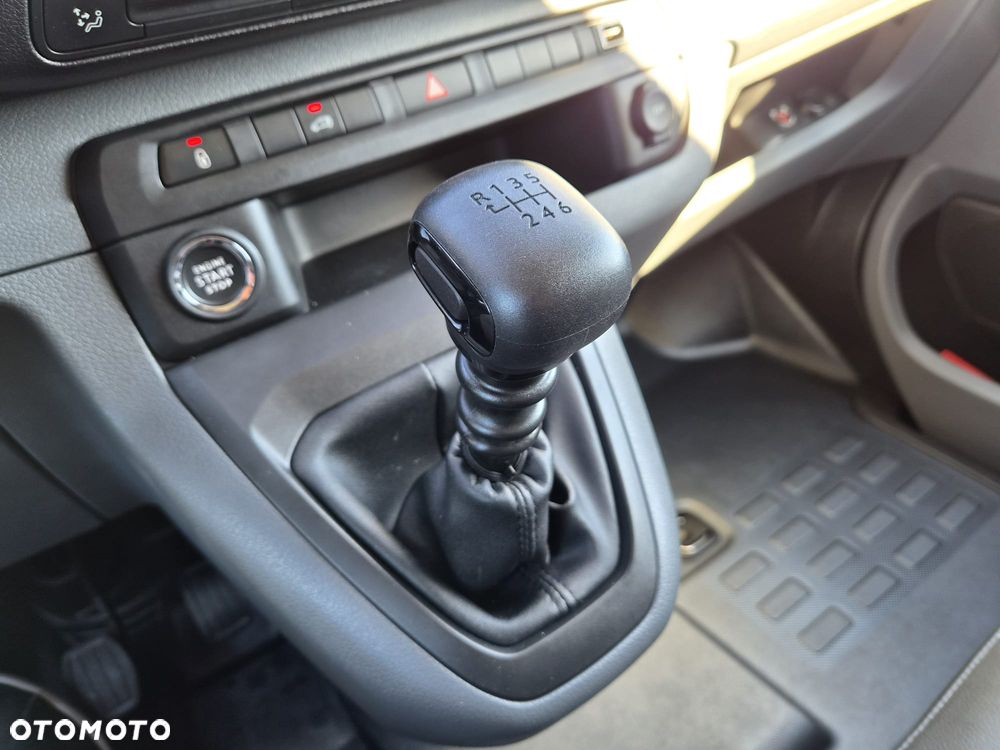 Opel Vivaro - 22