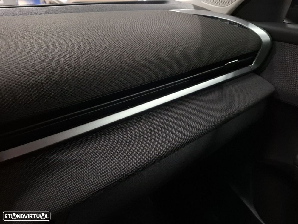 VW T-Roc 1.5 eTSI Life DSG - 24