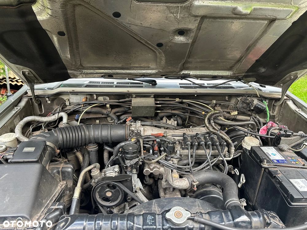 Mitsubishi Pajero - 16
