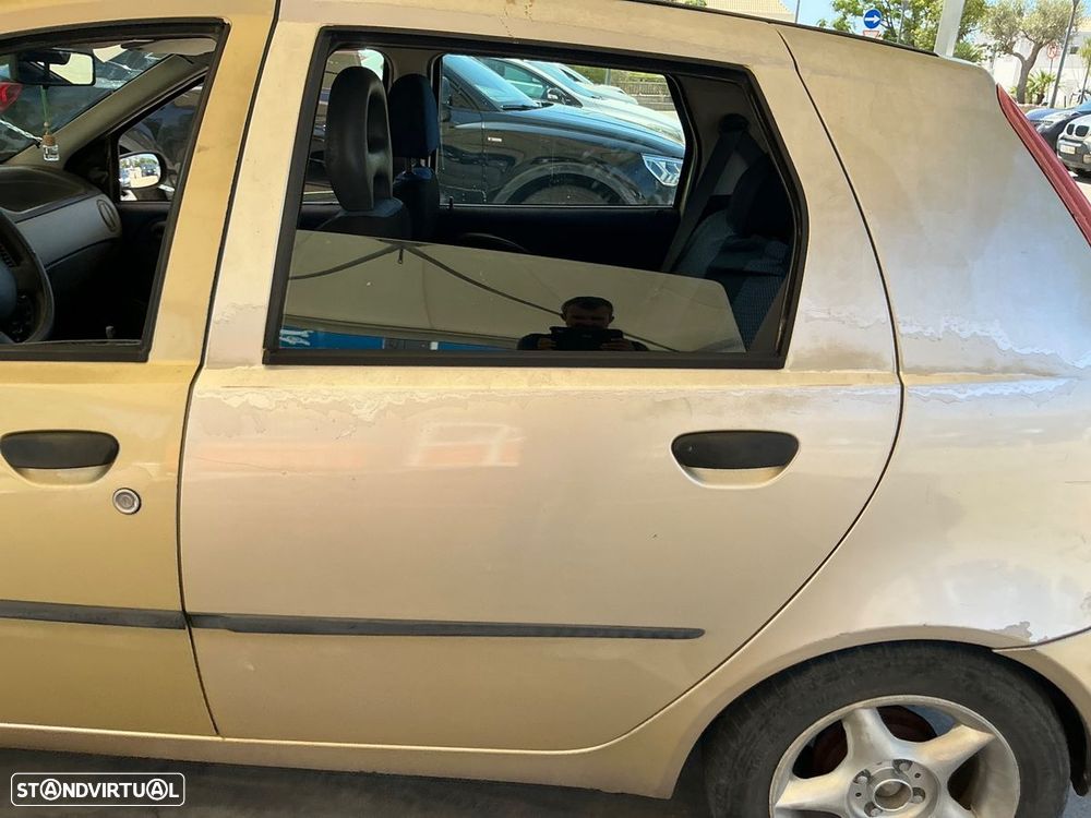 Fiat Punto - 22