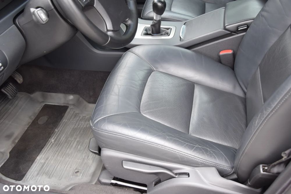 Volvo S80 2.5T Momentum - 28