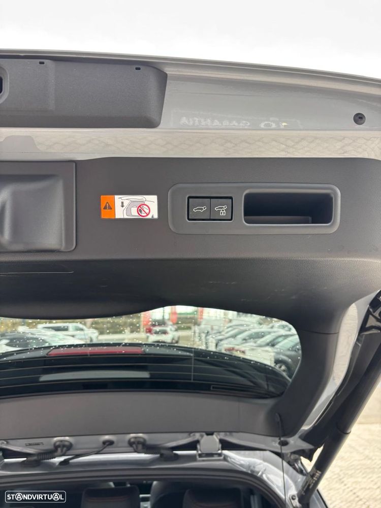 Lexus LBX Emotion - 10