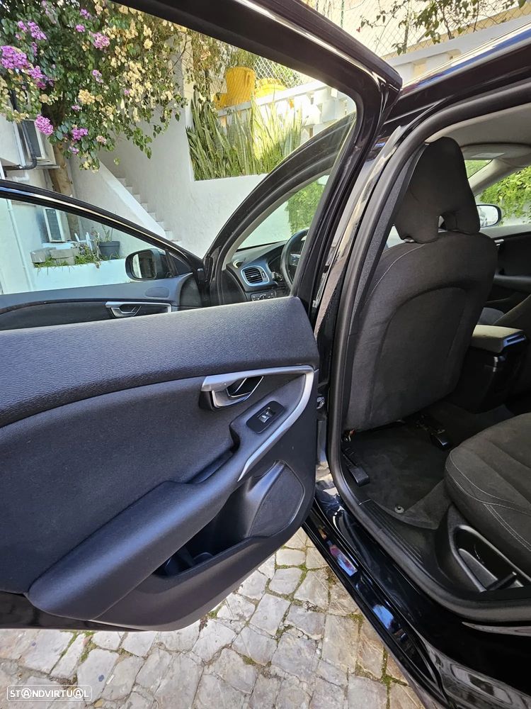 Volvo V40 - 11
