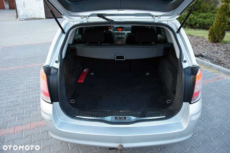 Opel Astra 1.6 Innovation 110 Jahre - 10
