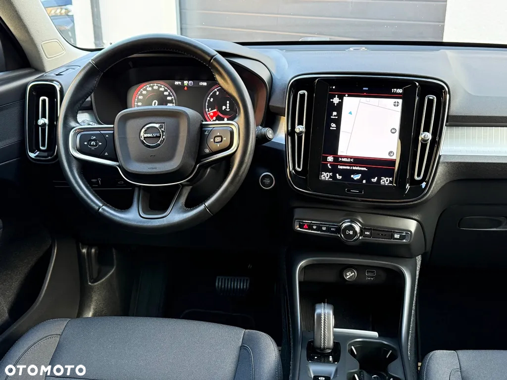 Volvo XC 40 B4 B AWD Geartronic Momentum Pro - 10
