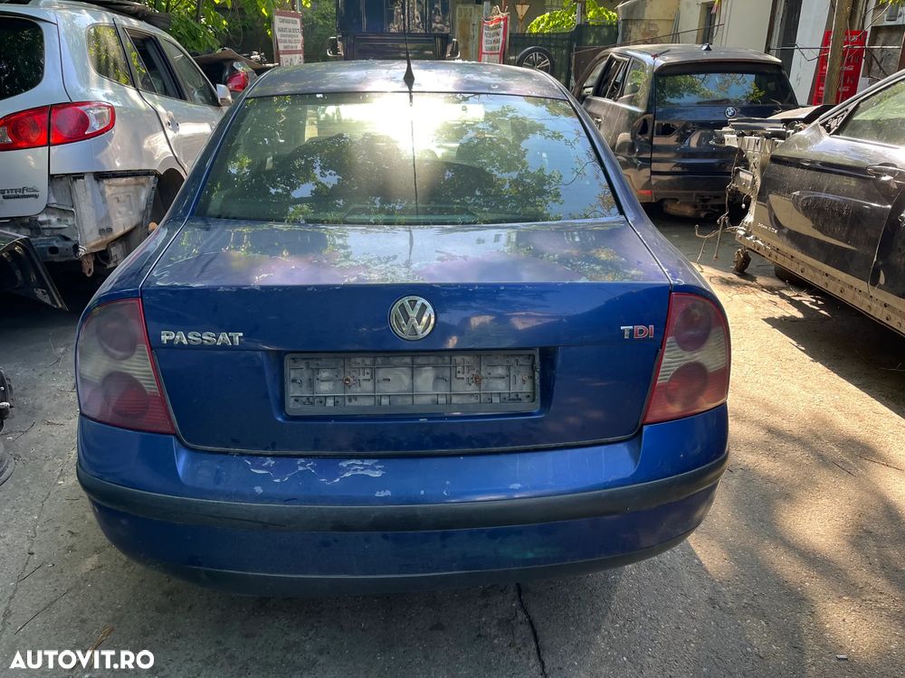 Dezmembrez VW Volkswagen Passat B5.5 sedan 1,9 TDI cod AVF albastru 2002 - 8