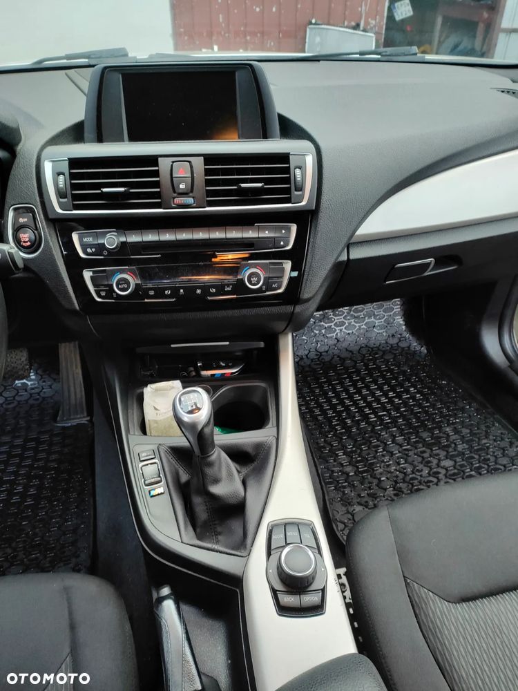 BMW Seria 2 218d Luxury Line - 12