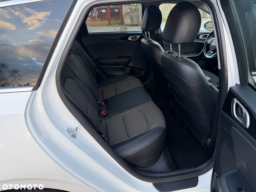 Kia Ceed 1.5 T-GDI Business Line DCT - 20