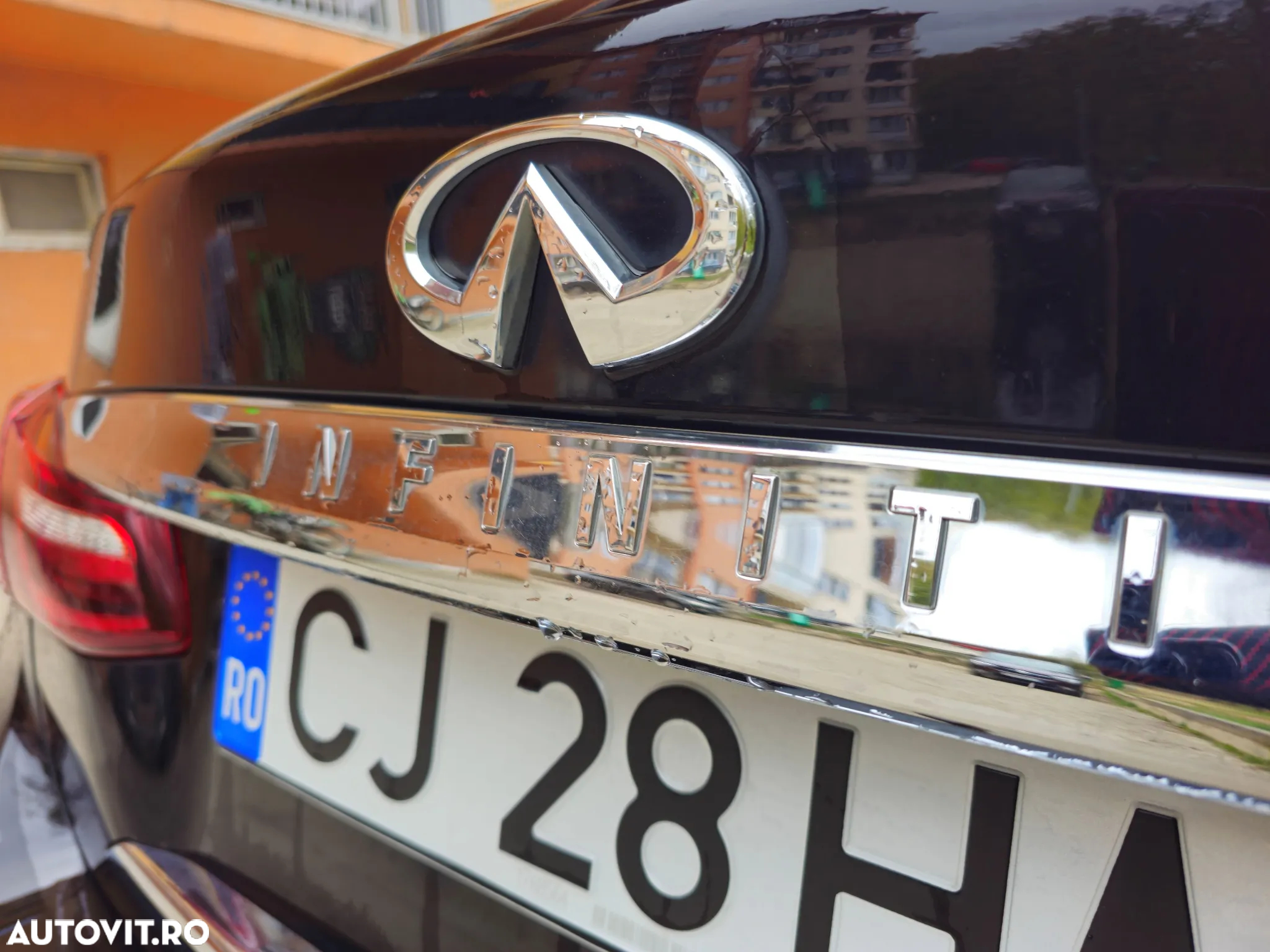 Infiniti Q70 2.2d - 13