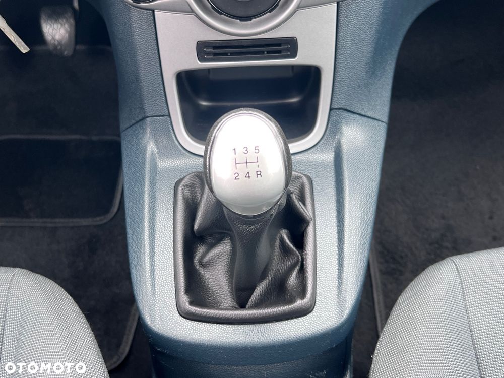 Ford Fiesta 1.25 Trend - 28