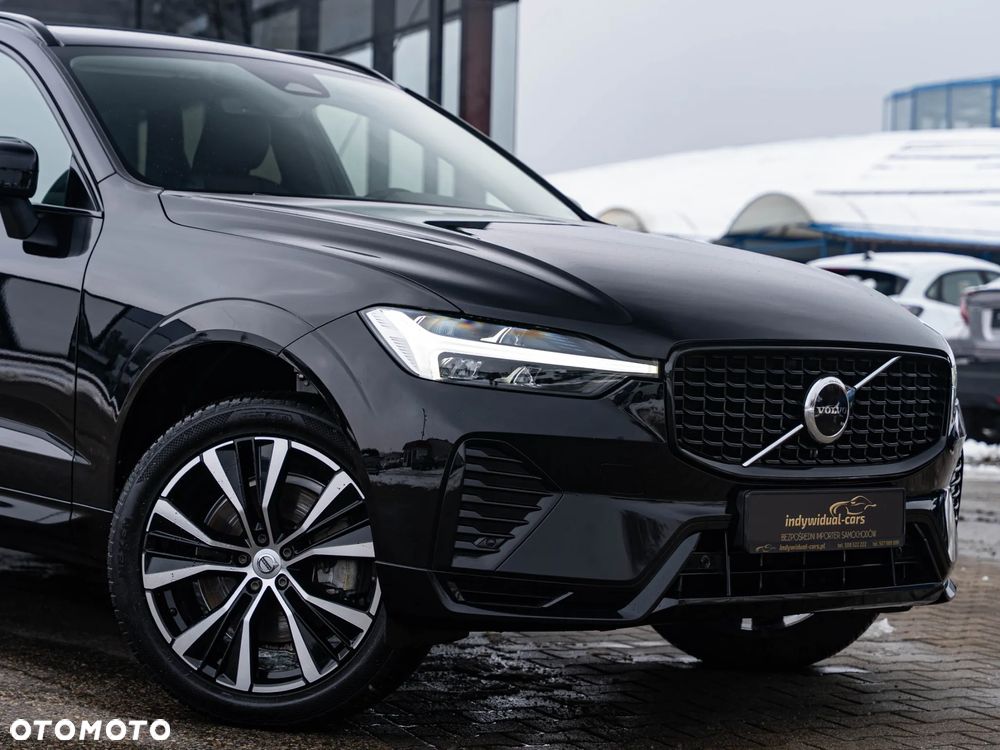 Volvo XC 60 B4 B Plus Dark - 10