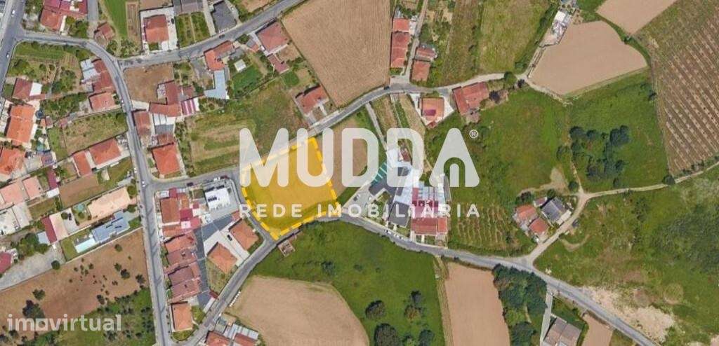 Terreno com viabilidade construtiva, com três frentes em Travanca - Sa - Grande imagem: 2/2