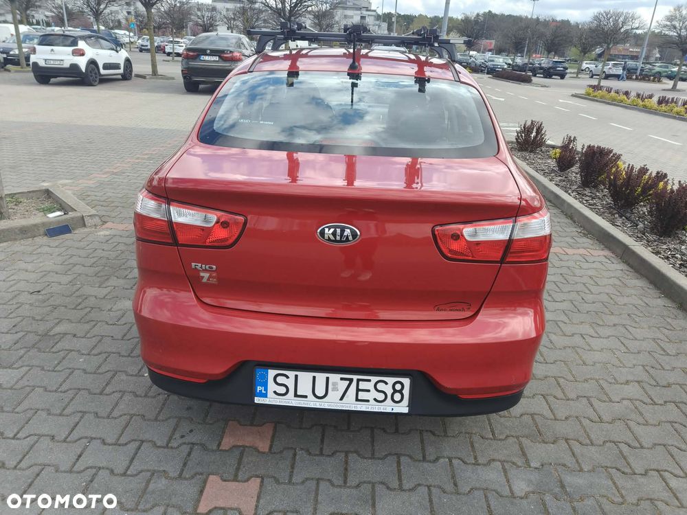 Kia Rio 1.4 M - 8