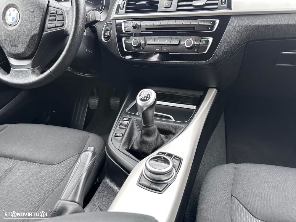 BMW 116 d Sport Line - 48