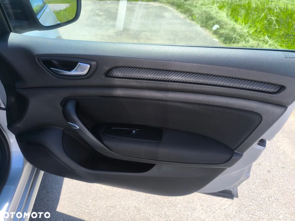 Renault Megane 1.3 TCe FAP Limited EDC - 13