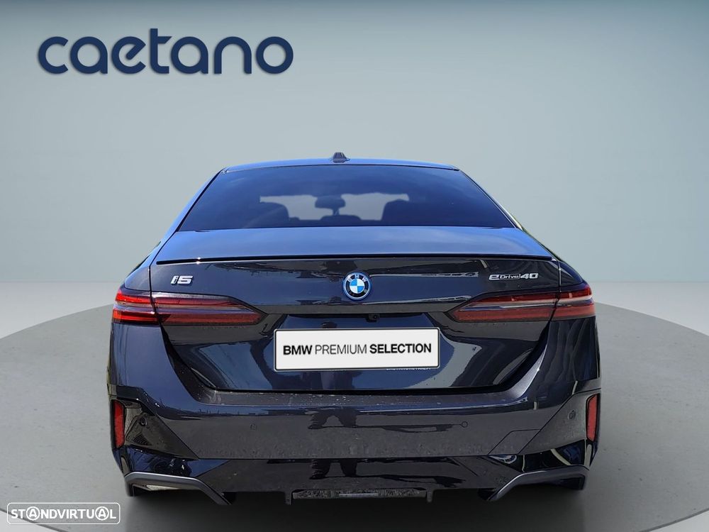 BMW i5 eDrive40 Pack Desportivo M Pro — fotografia 7