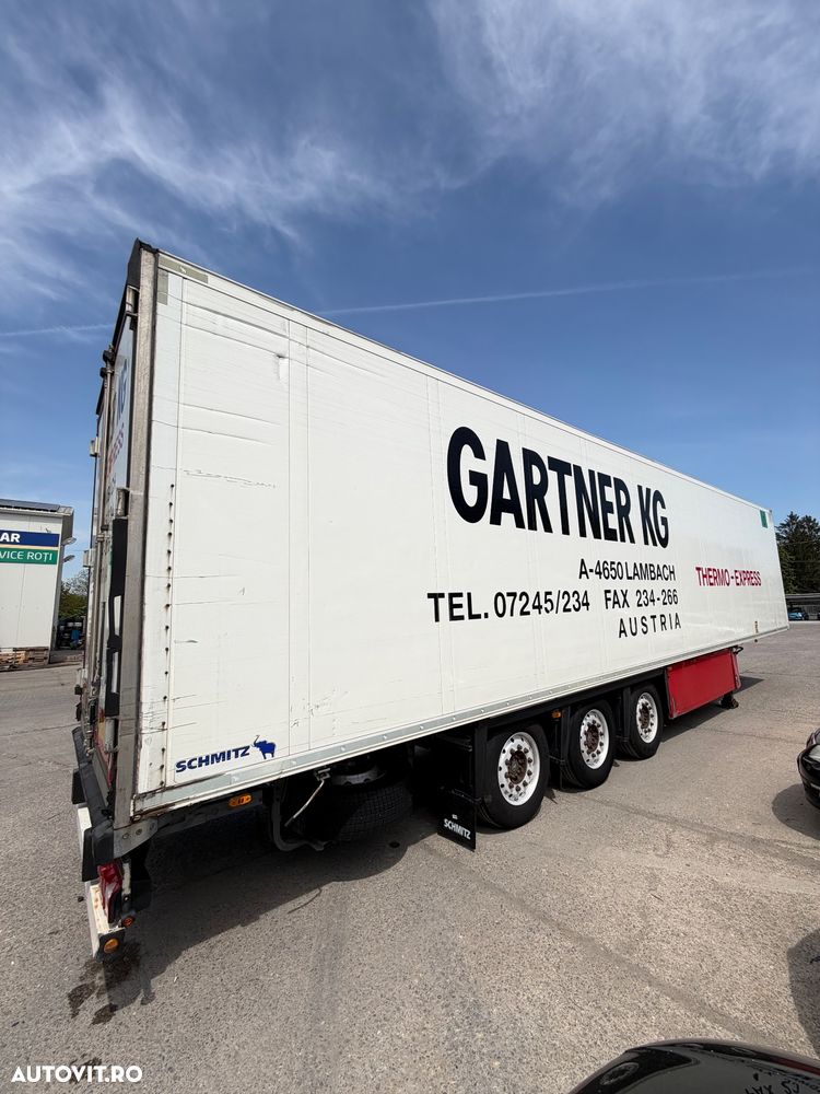 Schmitz Cargobull Semiremorca Frigorifică SCHMITZ - 30