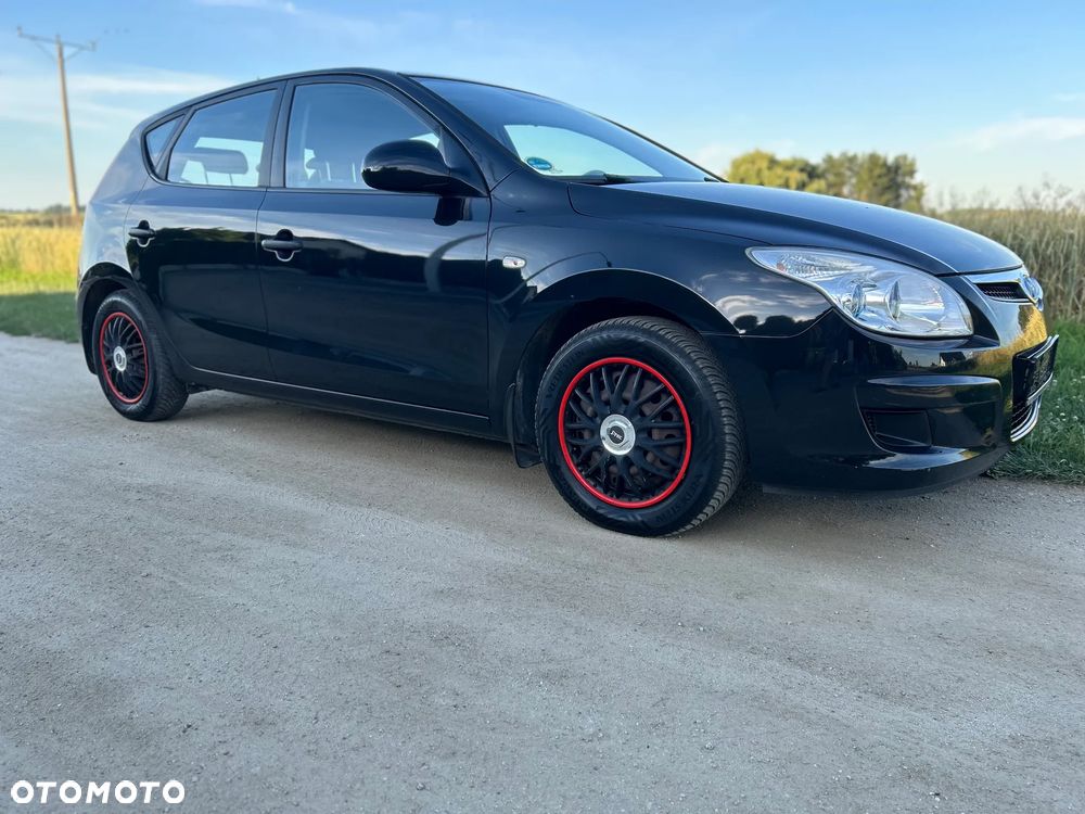Hyundai i30 1.4 Classic + - 12