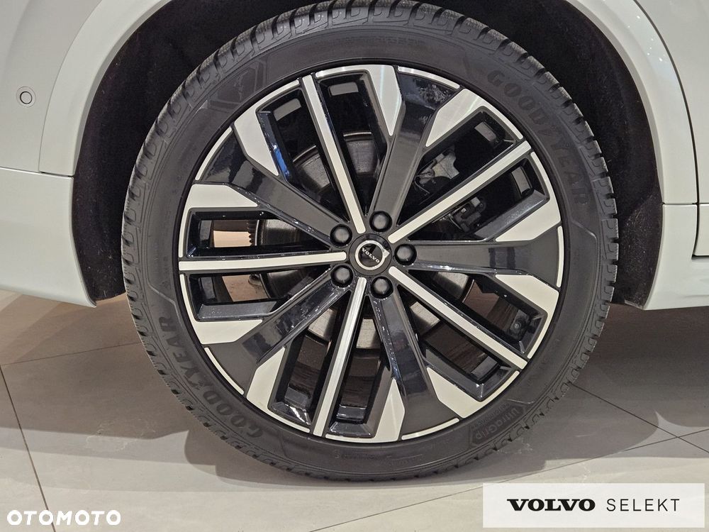 Volvo XC 90 - 12