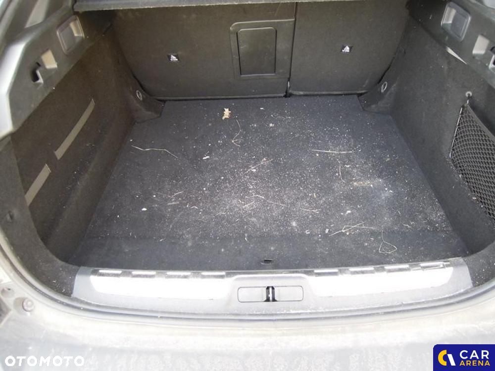 Peugeot 408 - 21