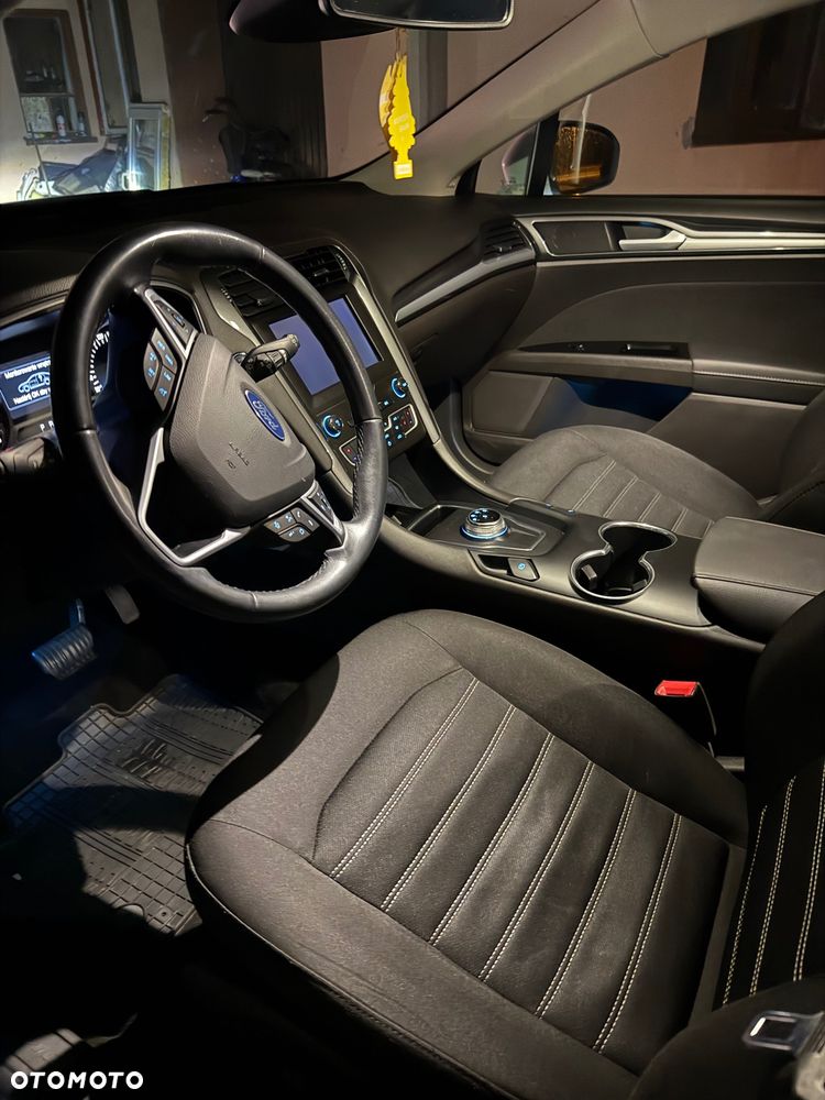 Ford Mondeo - 8