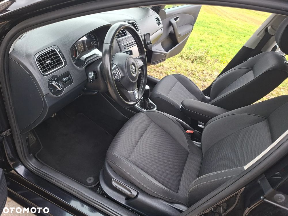 Volkswagen Polo 2011 photo 5