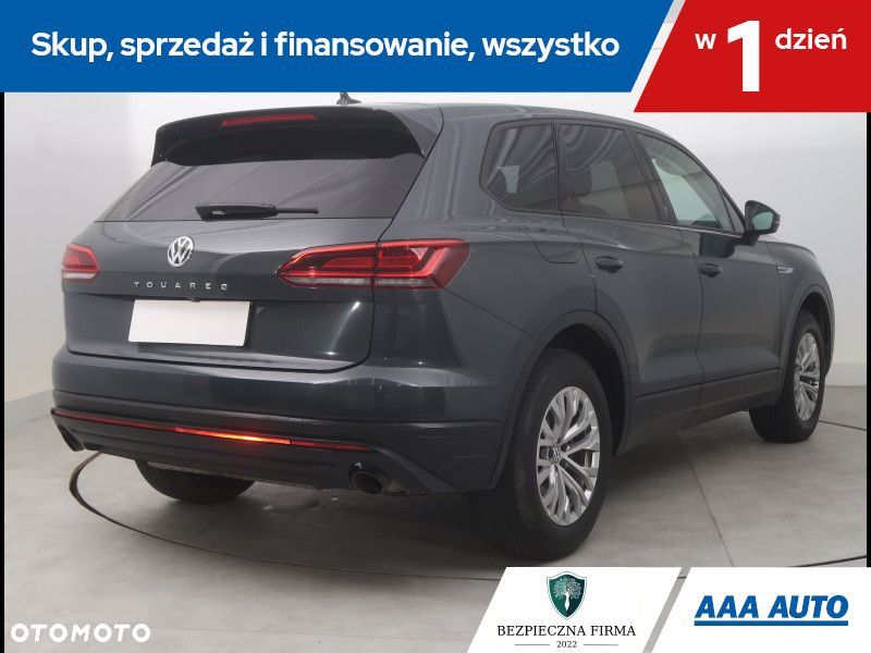 Volkswagen Touareg - 6