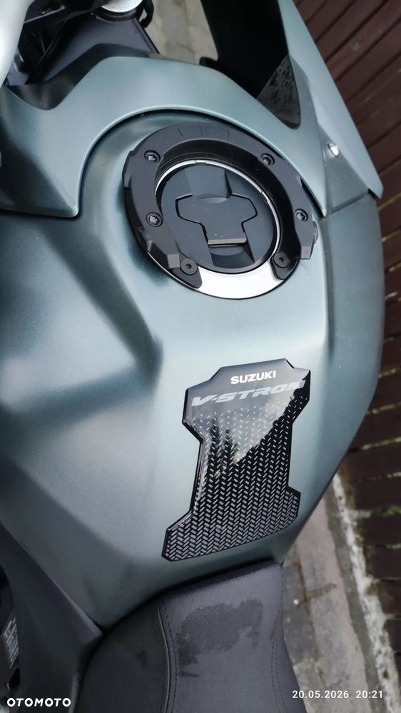 Suzuki DL - 8