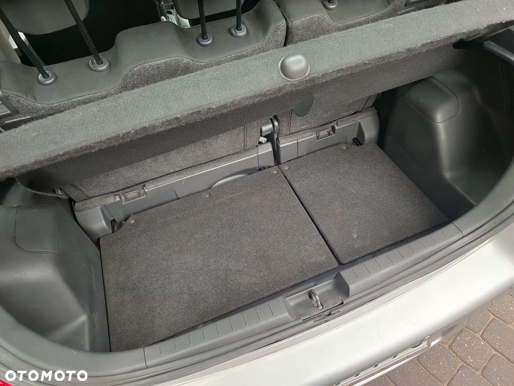 Toyota Yaris 1.3 Luna A/C - 17