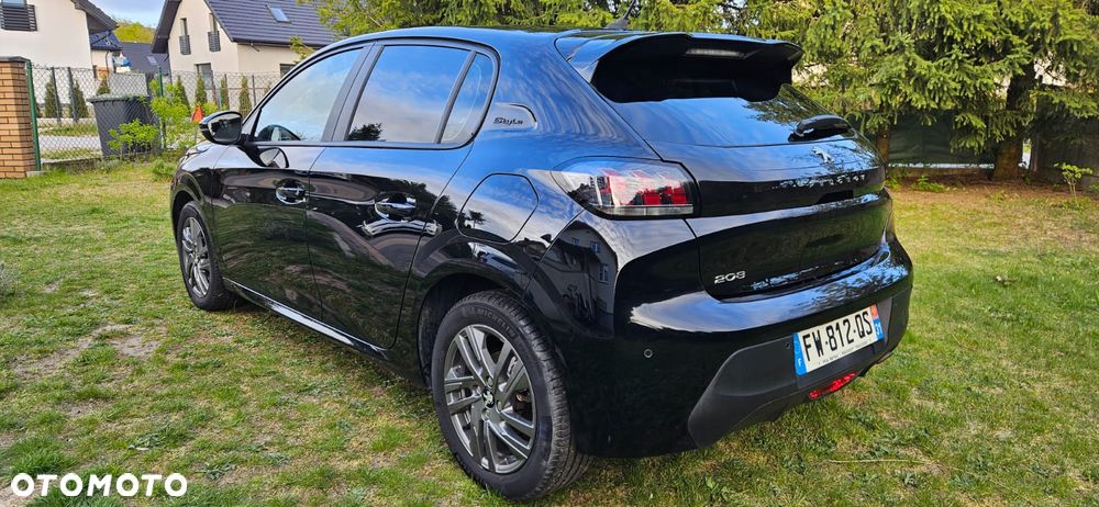 Peugeot 208 - 2