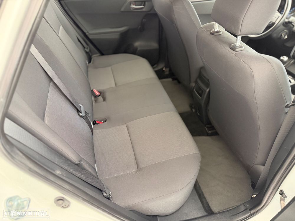 Toyota Auris 1.4 D-4D ACtive - 23
