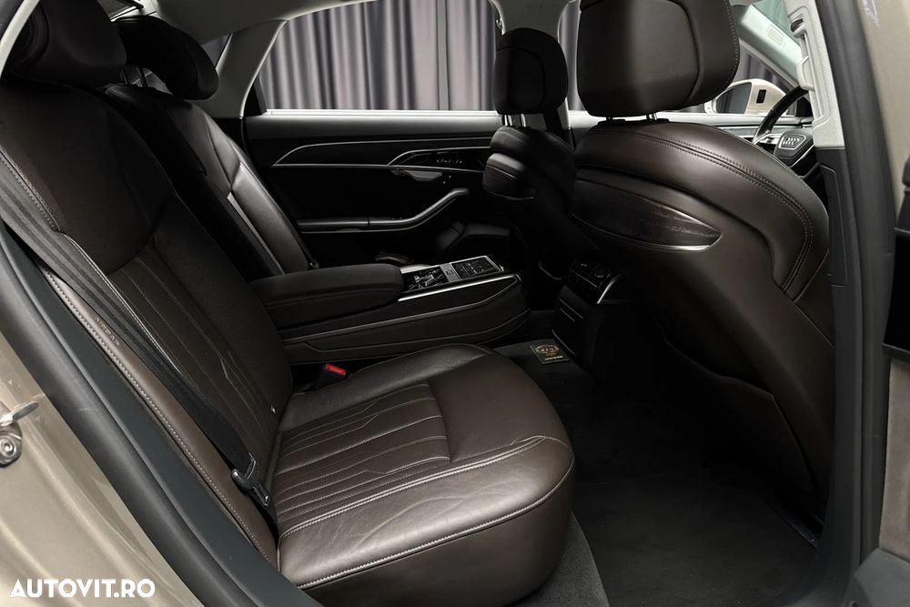 Audi A8 3.0 60 TFSI e quattro Tiptronic - 33