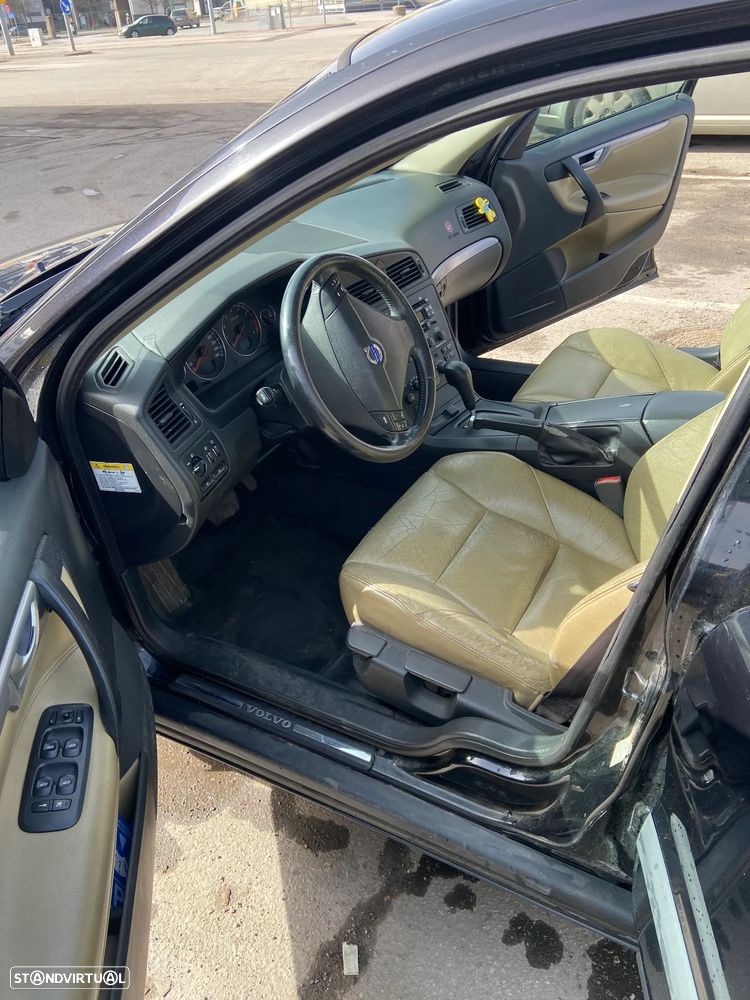 Volvo S60 2.5T Aut. Momentum - 2