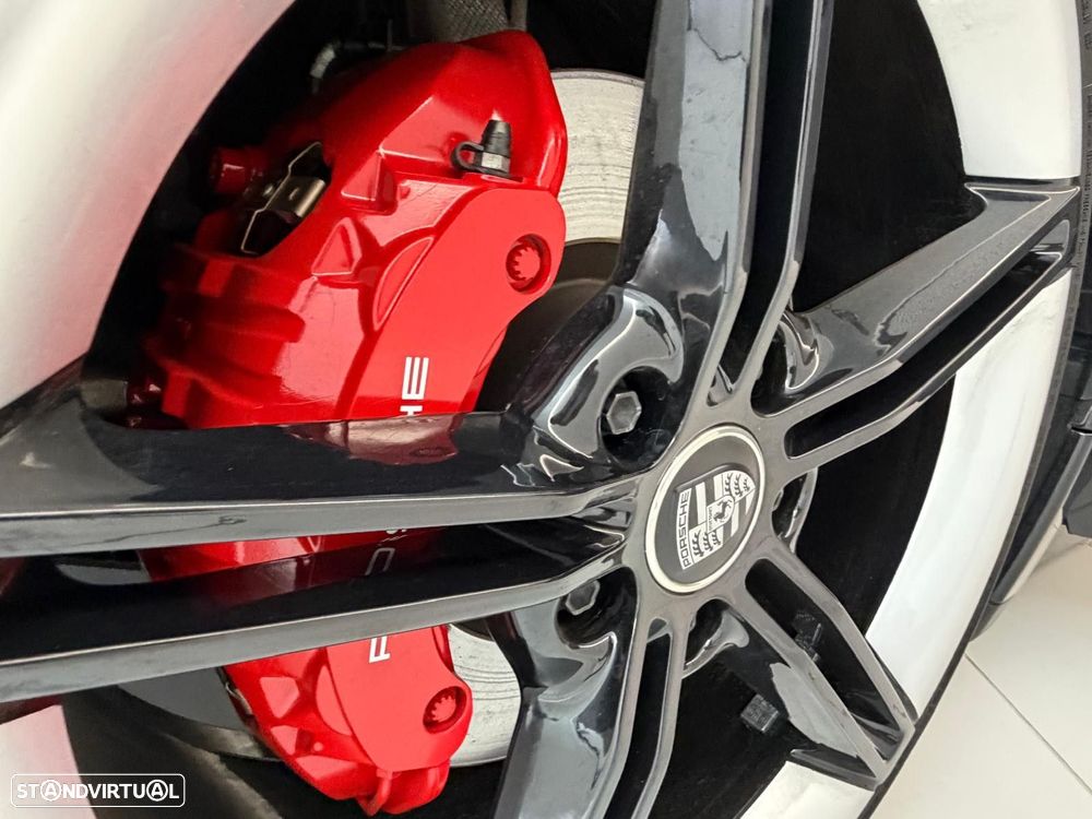 Porsche Taycan Standard - 8