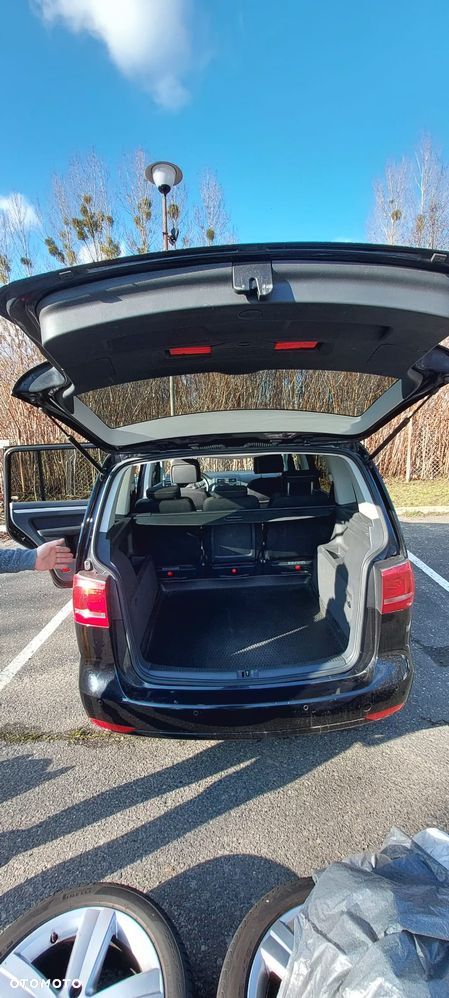 Volkswagen Touran 1.6 TDI DPF BlueMot Comfortline - 6