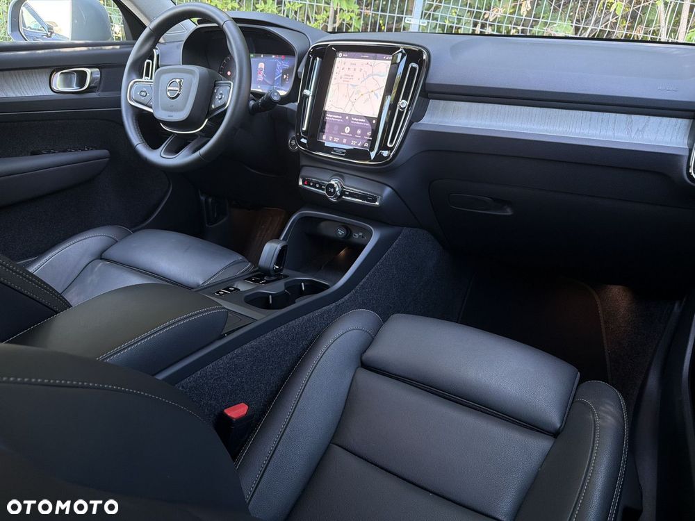 Volvo XC 40 - 22