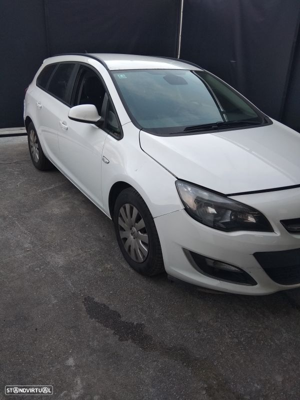 Para Peças Opel Astra J Sports Tourer (P10) - 2
