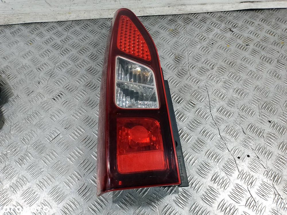 LAMPA TYLNA LEWA CITROEN BERLINGO II - 1