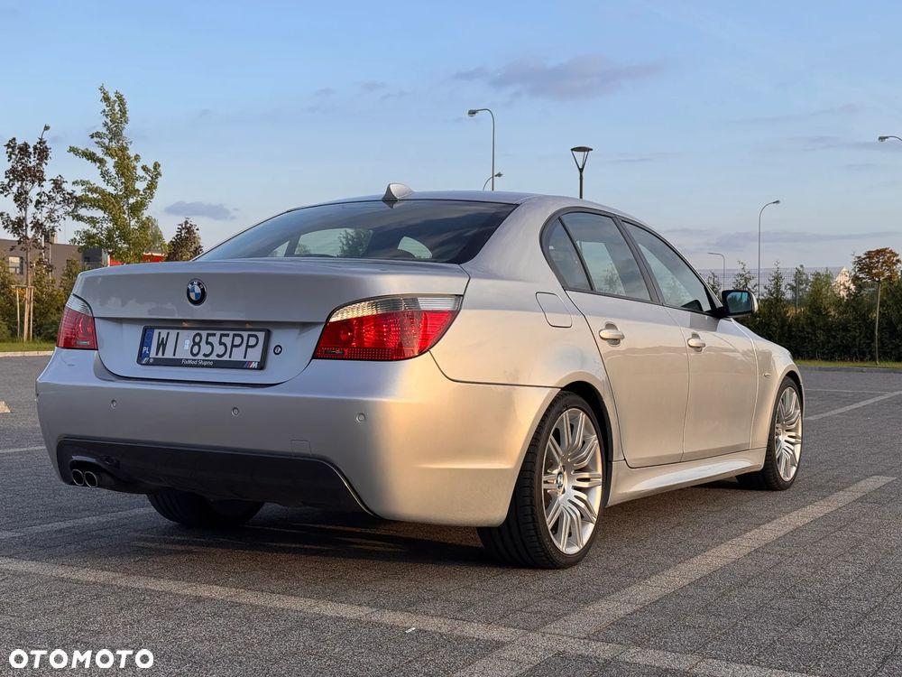 BMW Seria 5 523i Touring - 19