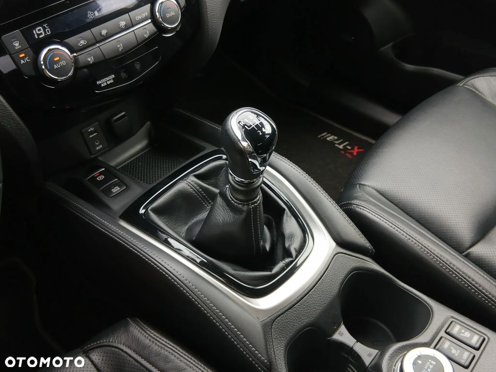 Nissan X-Trail 1.6 DCi Tekna 4WD - 23