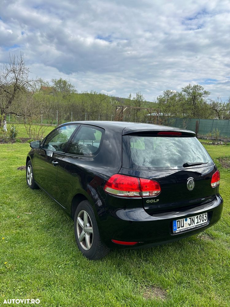 Volkswagen Golf - 8