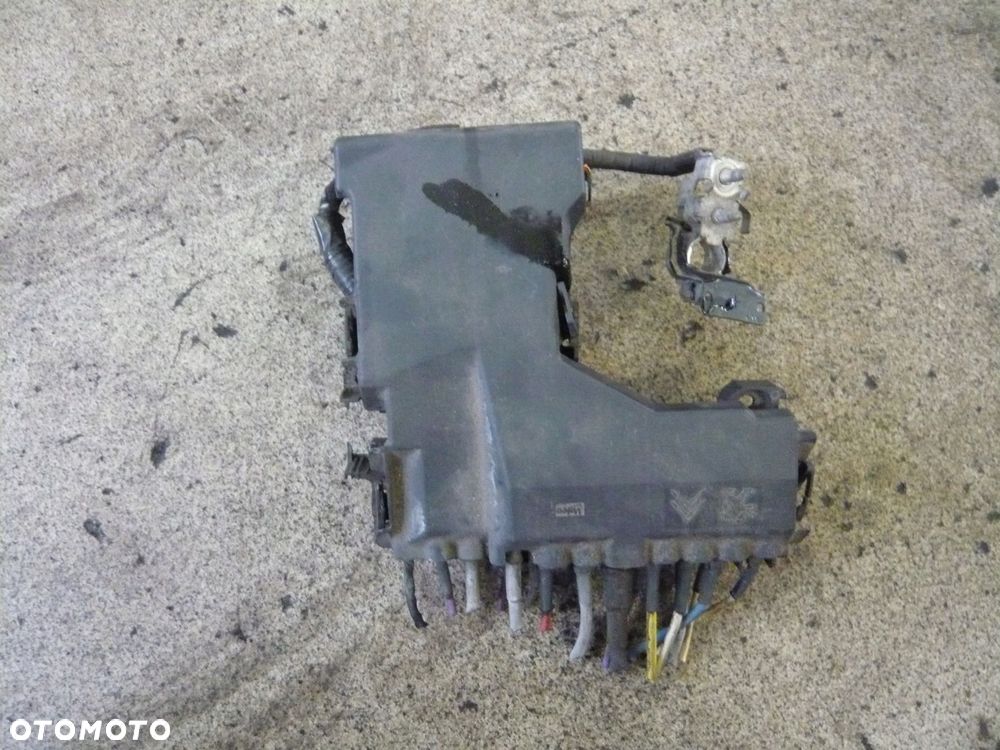 klema moduł napięcia akumulatora 9805119580 peugeot 508 i - 1