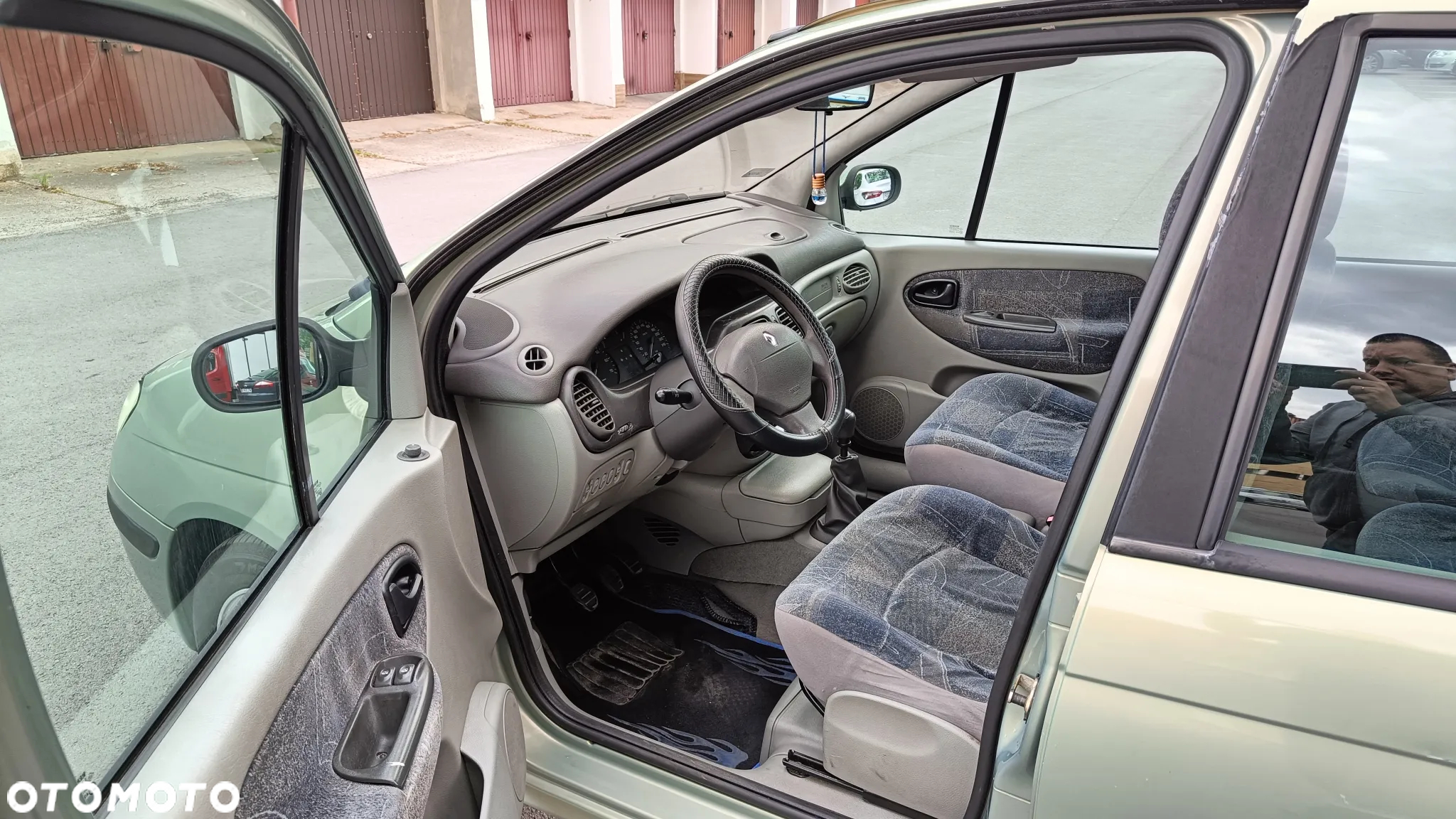 Renault Scenic 1.6 16V Privilege - 3