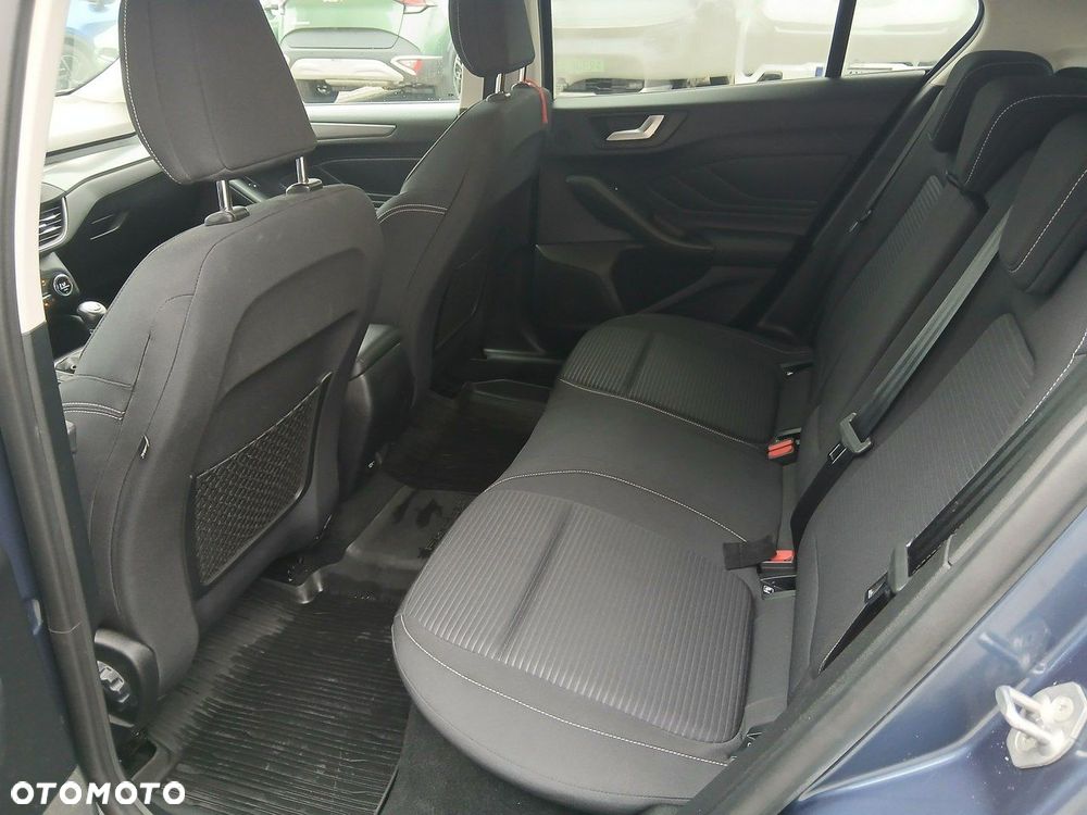 Ford Focus - 16