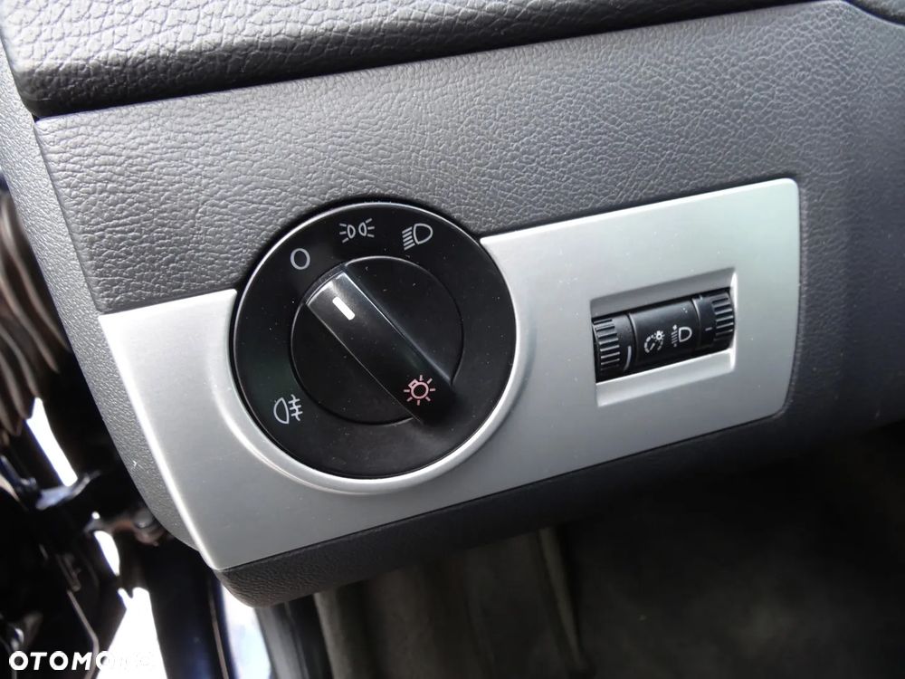 Volkswagen Multivan - 29