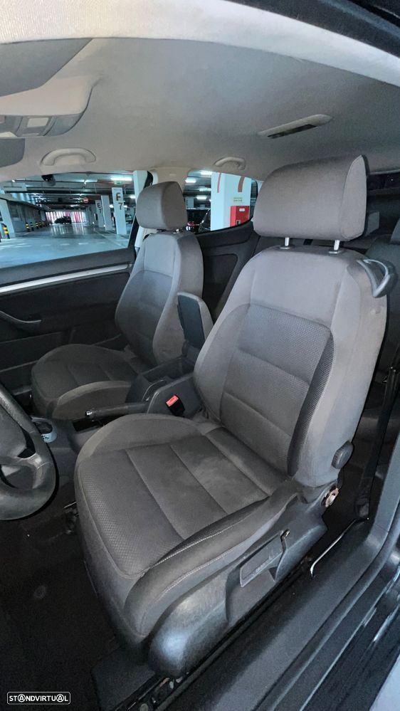 VW Golf 2.0 TDi Sport DSG - 8