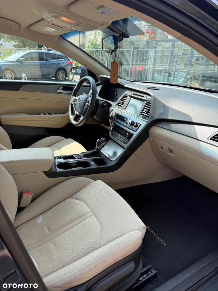 Hyundai Sonata - 19