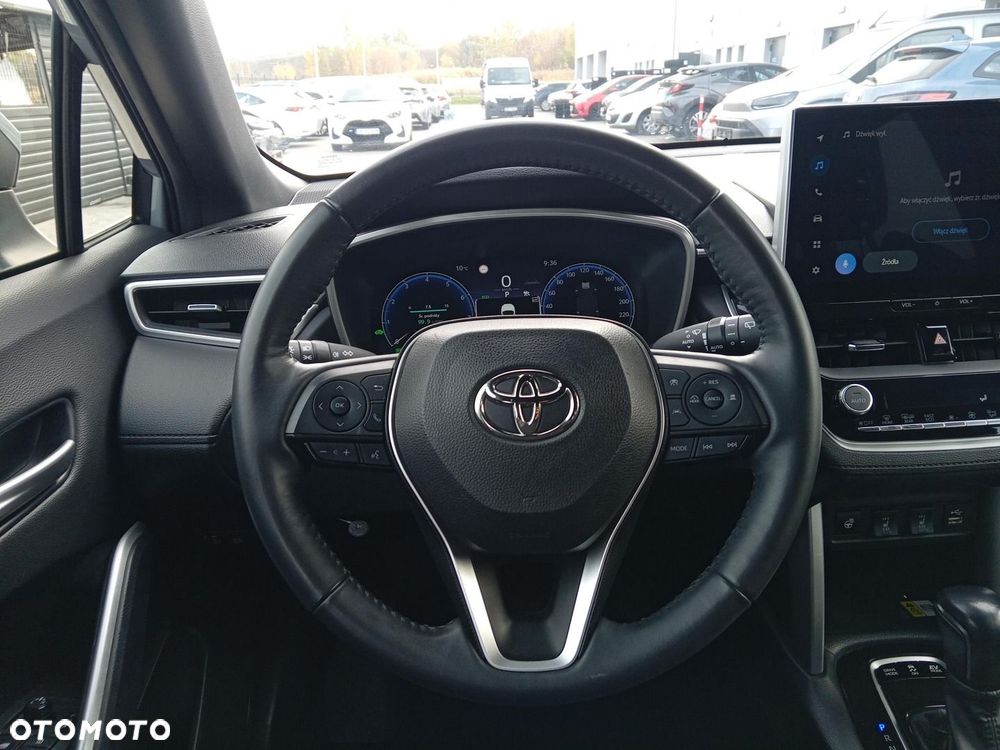 Toyota Corolla Cross - 17