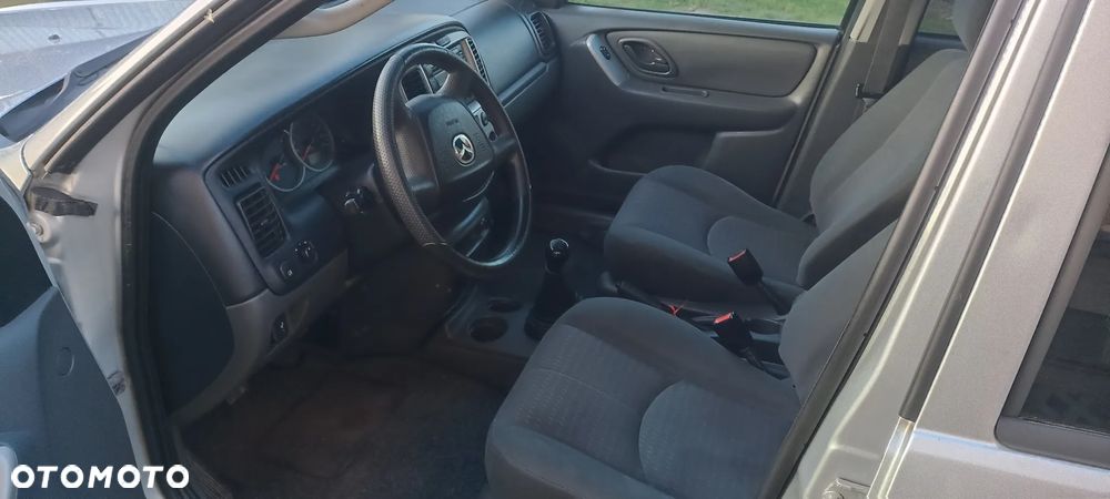 Mazda Tribute 4x2 Adventure Comfort - 11