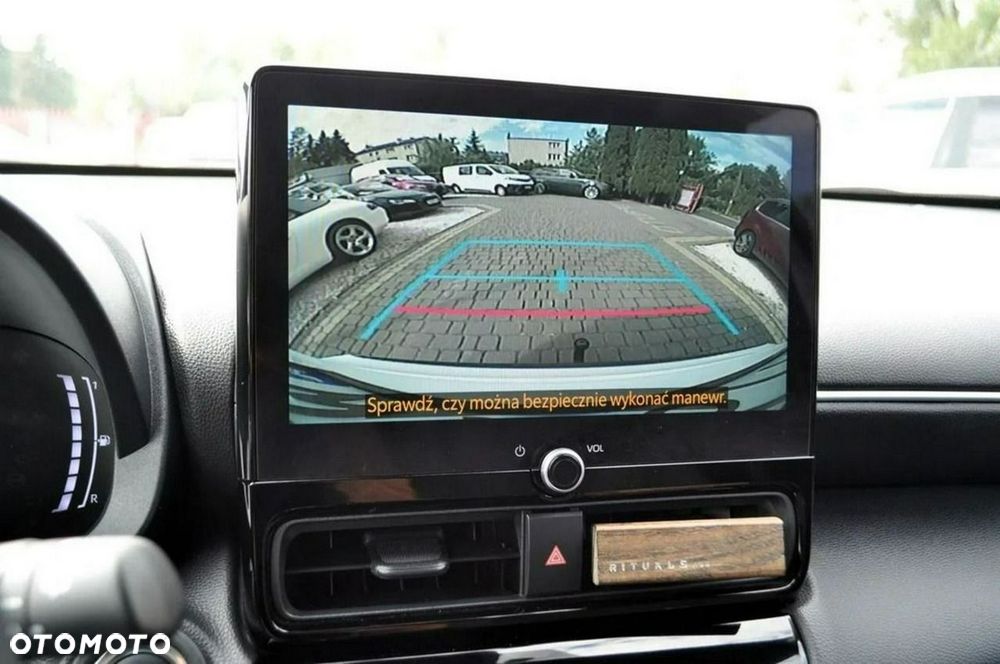 Toyota Yaris - 40